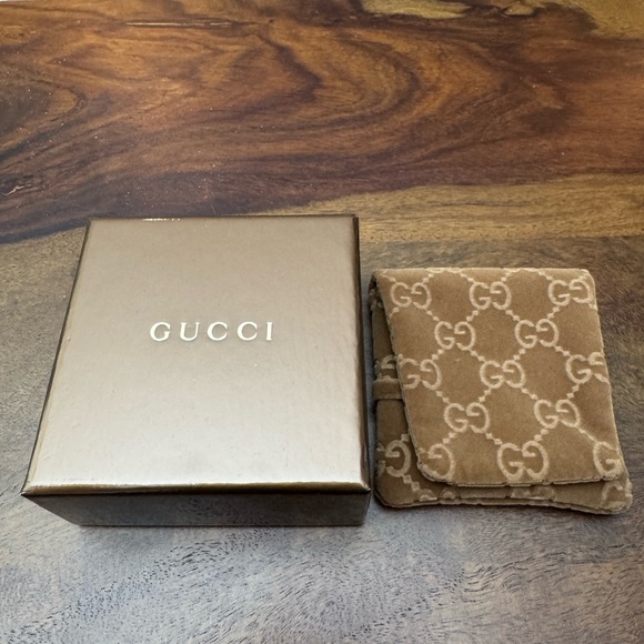 Gucci Cutout Ring G Logo Band Gunmetal - Picture 4 of 5